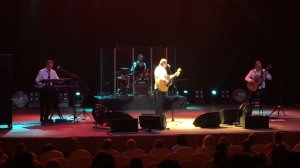 Александр Малинин - налейте вина