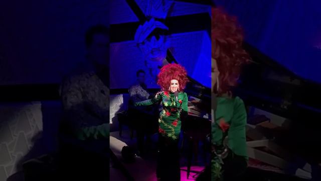 Olive D’Nightlufe at Nightgowns смотреть онлайн