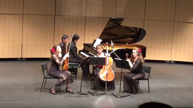 Orquestina Turina playing the Piano Quartet in A Minor by Joaquin Turina смотреть онлайн