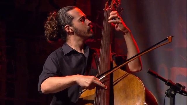 Jogando Tango | La Cachilla (Eduardo Arolas/Hector Polito) | Instrumental Sesc Brasil смотреть онлайн