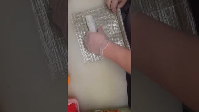 ролл сливочный с лососем