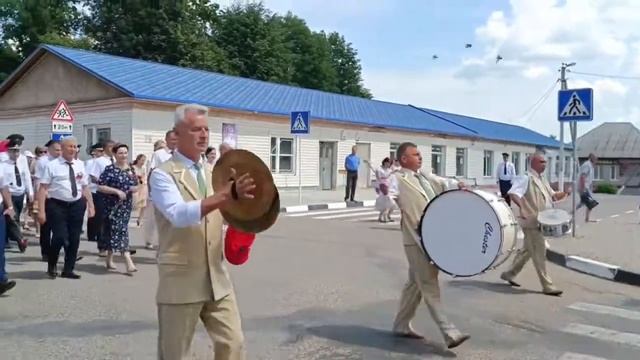 Торжественное шествие в Чашниках, посвящённое Дню Независимости Республики Беларуси смотреть онлайн