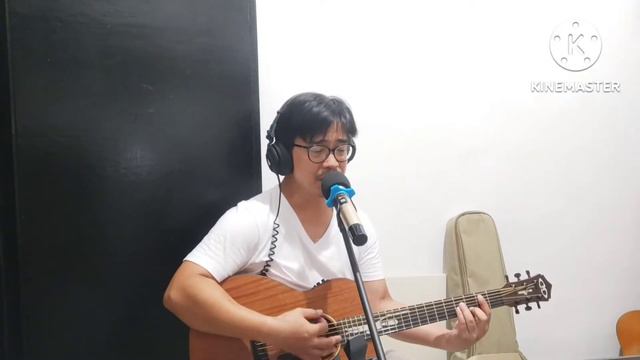 Never let her go ( David Gates) Acoustic Cover by Arwin P. смотреть онлайн