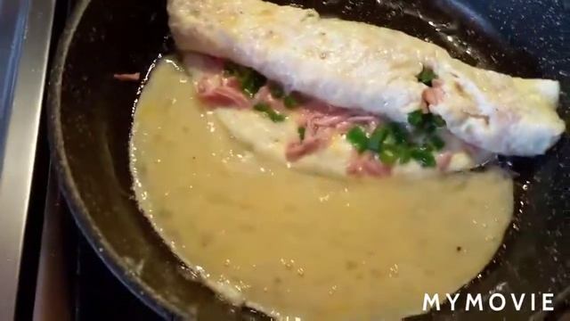 Блины с грушевым соусом