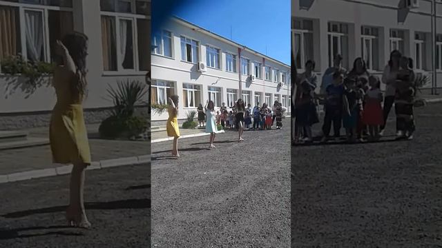 Изпращането на осми клас Рани лист ,,ОУ.Никола Й. Вапцаров " смотреть онлайн