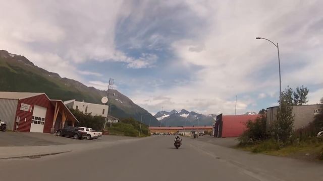 Miss Rider - женщина-мотоциклистка смотреть онлайн