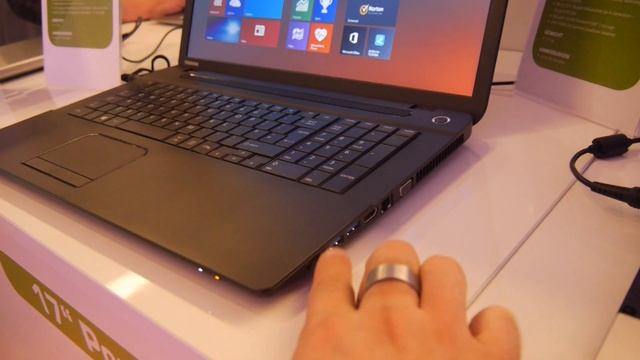 Toshiba Satellite C70-B Hands On смотреть онлайн