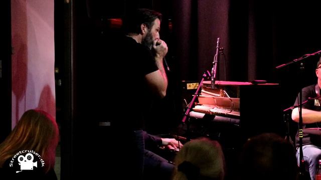 Walther & Wickmann - Frem Med Brysterne