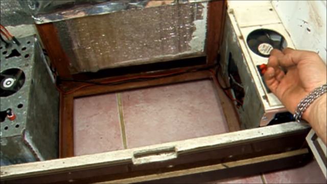 АВТОМАТИЧЕСКИЙ ГРОУБОКС ИЗ ХЛАМА . смотреть онлайн