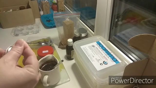 Кедрово-кофейное мыло-скраб с добавлением базовых и эфирных масел. Делаю первый раз)) смотреть онлайн
