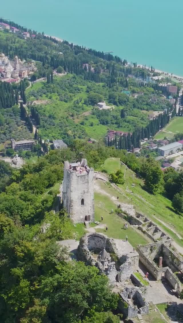 Анакопийская крепость в Новом Афоне. смотреть онлайн