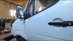 Как снять дверную ручку Мерседес спринтер 906!