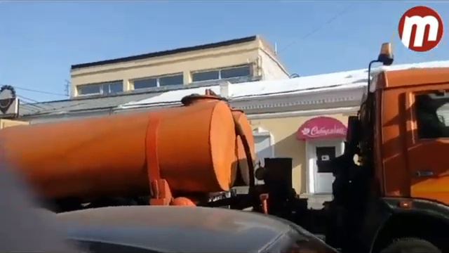 Водовоз на Коммунистической смотреть онлайн
