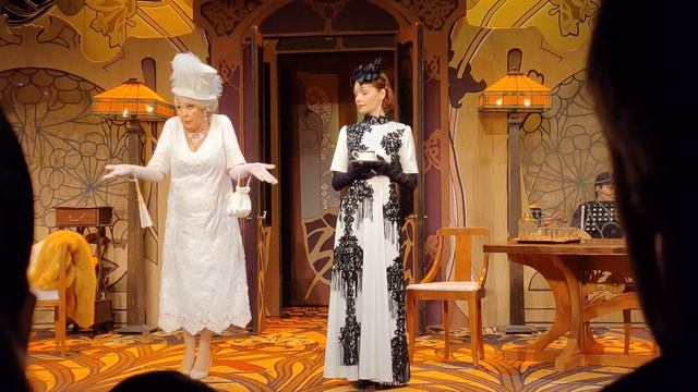 Московский Театр Комедии и "Идеальный муж". Отдохнули душой! Спасибо детям за прекрасный подарок! смотреть онлайн