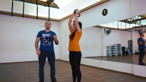 Лучшие упражнения с гирей в домашних условиях для девушек