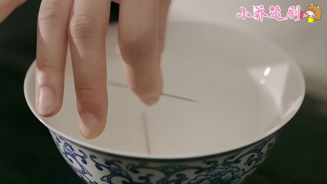 霸道皇帝這句話，足以證明他把瓔珞寵到心尖了！誰欺負瓔珞，他替誰收尸！ смотреть онлайн