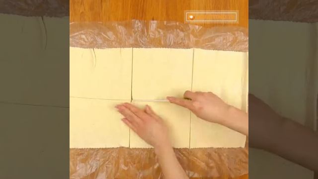 Лодочки из слоеного теста с картофелем и мясом смотреть онлайн