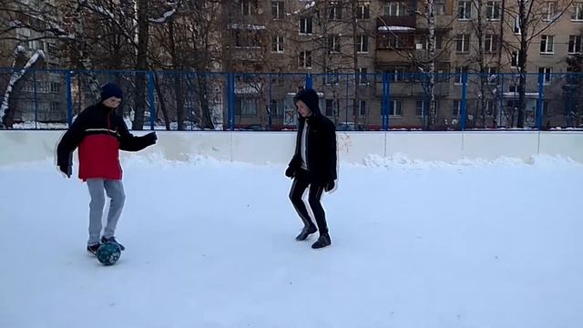 Снежный Футбол