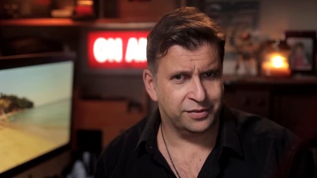 The BEST hybrid camera? The Odyssey of the CANON R5 смотреть онлайн