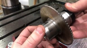 Фрезерую детали для нового станка на СФ-16