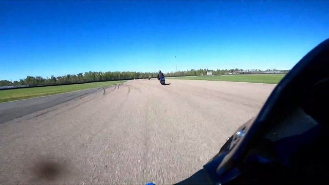 If you own a motorcycle, WHY HAVEN'T YOU DONE A TRACK DAY??? смотреть онлайн