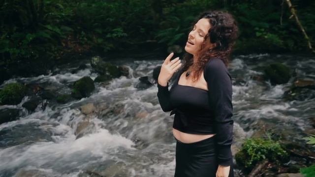 The Most Powerful Woman's Mantra - Womb Mantra - Peruquois (Мать Матка Мантра - Перукуа) смотреть онлайн