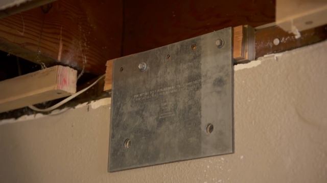 How to Retrofit a Home for an Earthquake | Ask This Old House смотреть онлайн