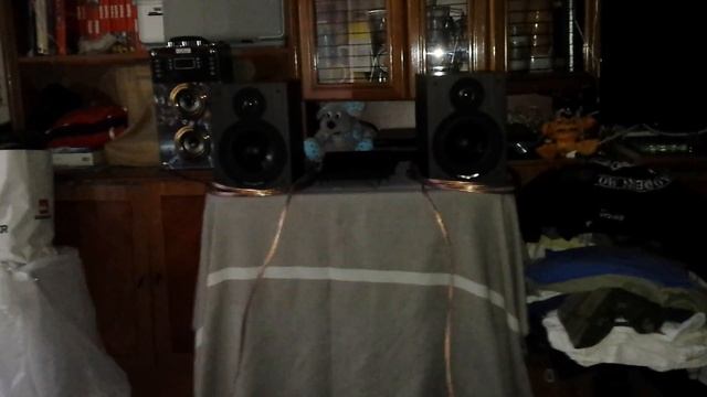 Marantz PM5005 + Cambridge Audio SX50 Sound Test (Best Budget Stereo Setup) смотреть онлайн