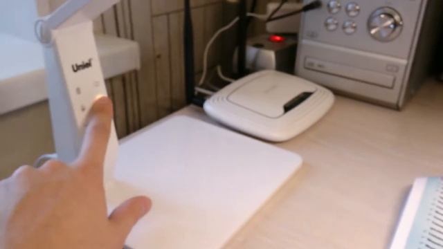 Обзор настольной лампы Uniel TLD-508 White смотреть онлайн