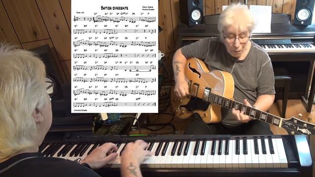 Batida diferente ( TvdH ) - Jazz guitar & piano cover ( Durval Ferreira, Mauricio Einhorn ) смотреть онлайн