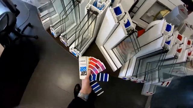 Жена довела покупателя - разбил телефон! смотреть онлайн