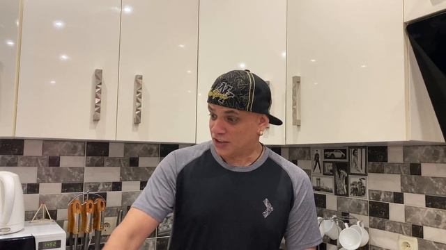 Анекдот дня. Смешные, лучшие короткие и свежие анекдоты! Смех до слёз! смотреть онлайн