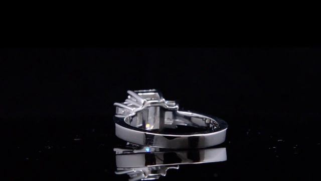Emerald Cut 3-Stone Diamond Ring - 24348 смотреть онлайн