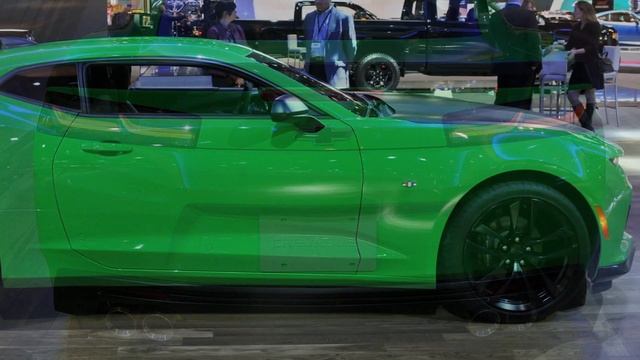 2017 Chevrolet Camaro 1LE - Chicago Auto Show 2016 смотреть онлайн