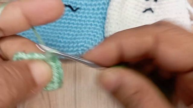 Mini Crochet Purse / Pouch Tutorial | Watch and Learn The Art of Knitting Tiny Bags смотреть онлайн