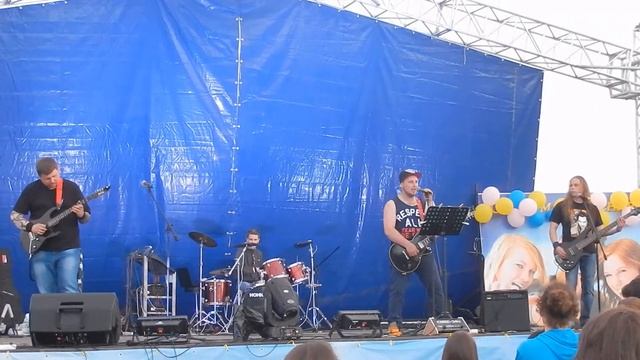 Король и шут - Проклятый старый дом (Королевство Кривых Cover) смотреть онлайн