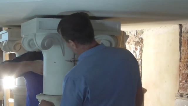 Лепнина гипсовая. Установка капителей колонн коринфского ордера. смотреть онлайн