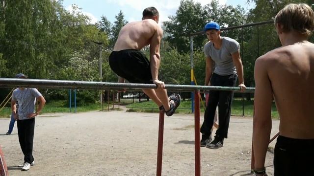 WORKOUT EKATERINBURG выступление у 102 школы смотреть онлайн