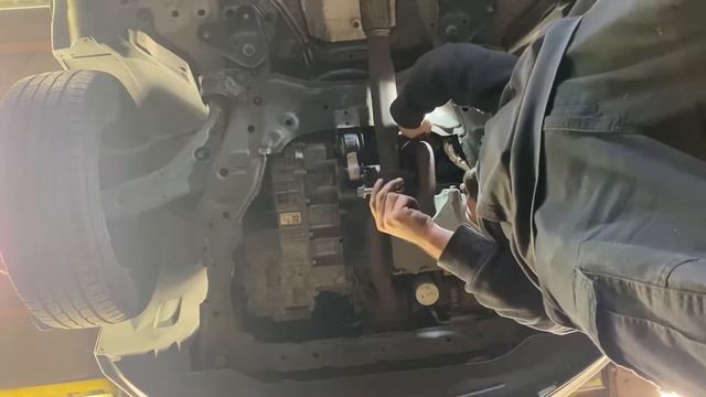 Ford Edge lower motor mount￼ смотреть онлайн
