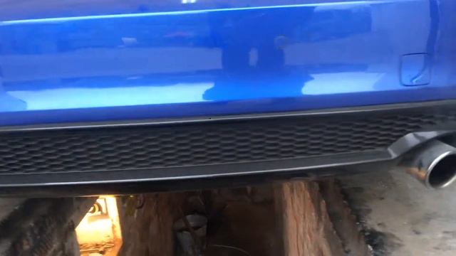 Спортивный выхлоп и насадки доработка штатного диффузора для Audi A5 2016 2017 2018 смотреть онлайн