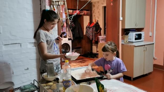 На улице  40, мы пиццу вновь готовим