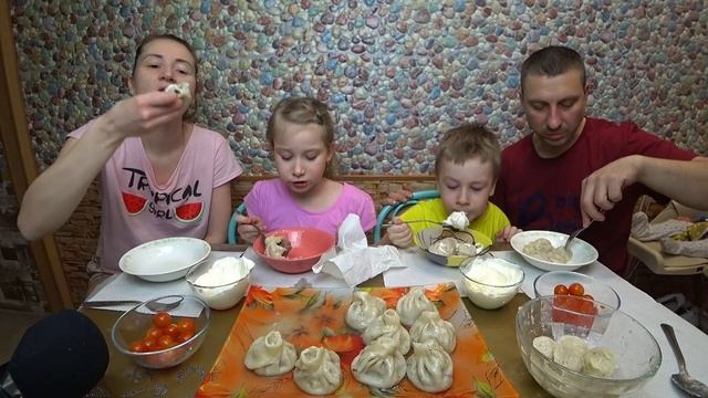 МУКБАНГ ХИНКАЛИ И ПЕЛЬМЕНИ ? ДЛЯ ВСЕЙ СЕМЬИ И РАСПАКОВКА ПОСЫЛКИ | MUKBANG KHINKALI AND DUMPLINGS смотреть онлайн