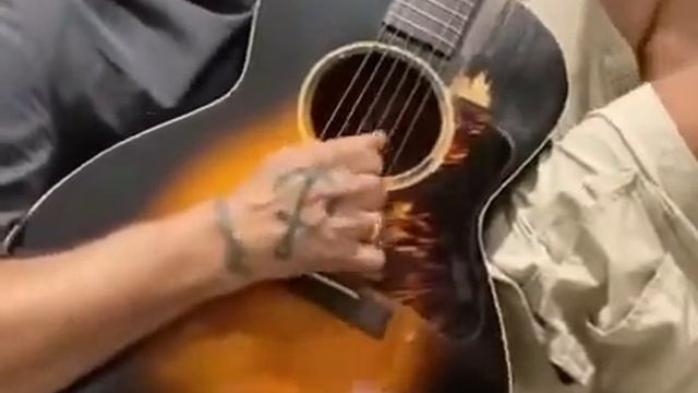 @gibsonguitar Gibson L00 1934 thanks Cesco Corner смотреть онлайн