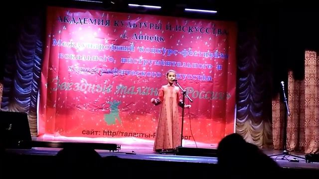 Ягода ягода и красна и розова ягода ягода в туеске берёзовом смотреть онлайн