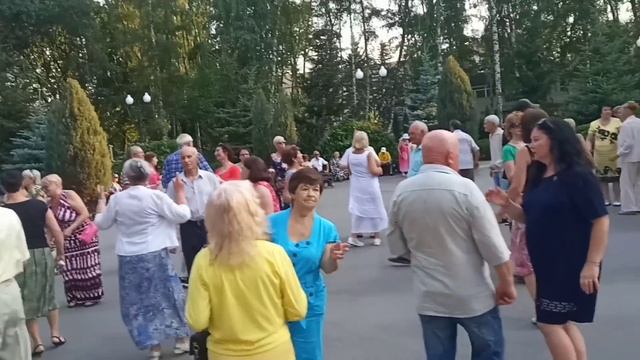 Ты на звонки не отвечай!!!??Танцы в парке Горького!!!??Харьков 2021 смотреть онлайн