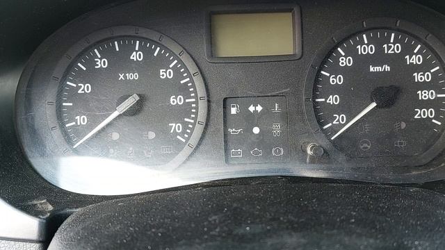 не заводится рено логан. не горит чек. в чем проблемма. смотреть онлайн