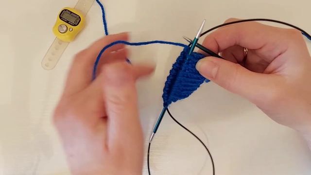 От чего зависят ровные петельки при вязании спицами смотреть онлайн