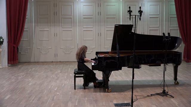 13.12.2014 Varvara Kutuzova in the Concert of professor Mira Marchenko’ class students смотреть онлайн