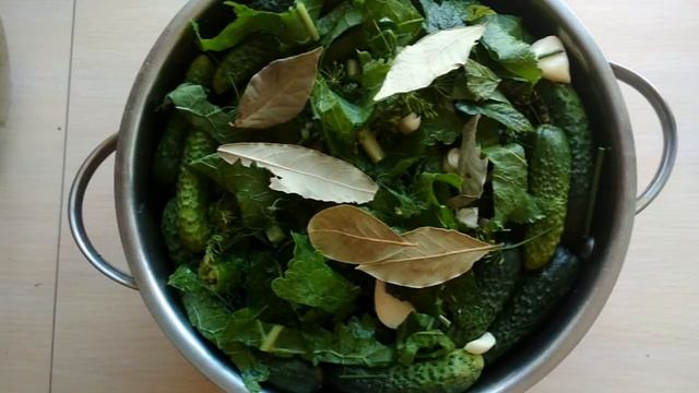 Квашеные огурцы в банке на зиму. смотреть онлайн