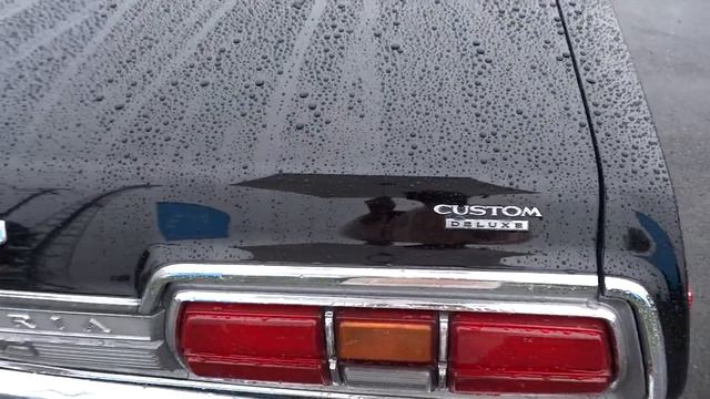 NISSAN GLORIA 330 SEDAN    日産 グロリア 330 セダン カスタムデラックス